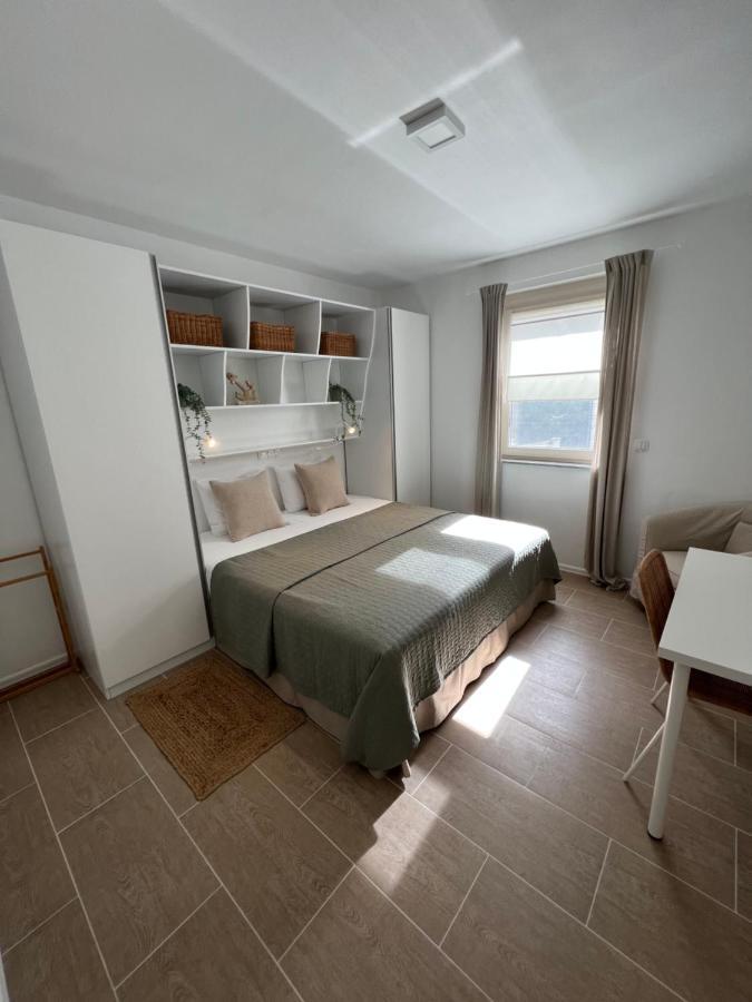 Appartement Sunset Huus à Starigrad Paklenica Extérieur photo